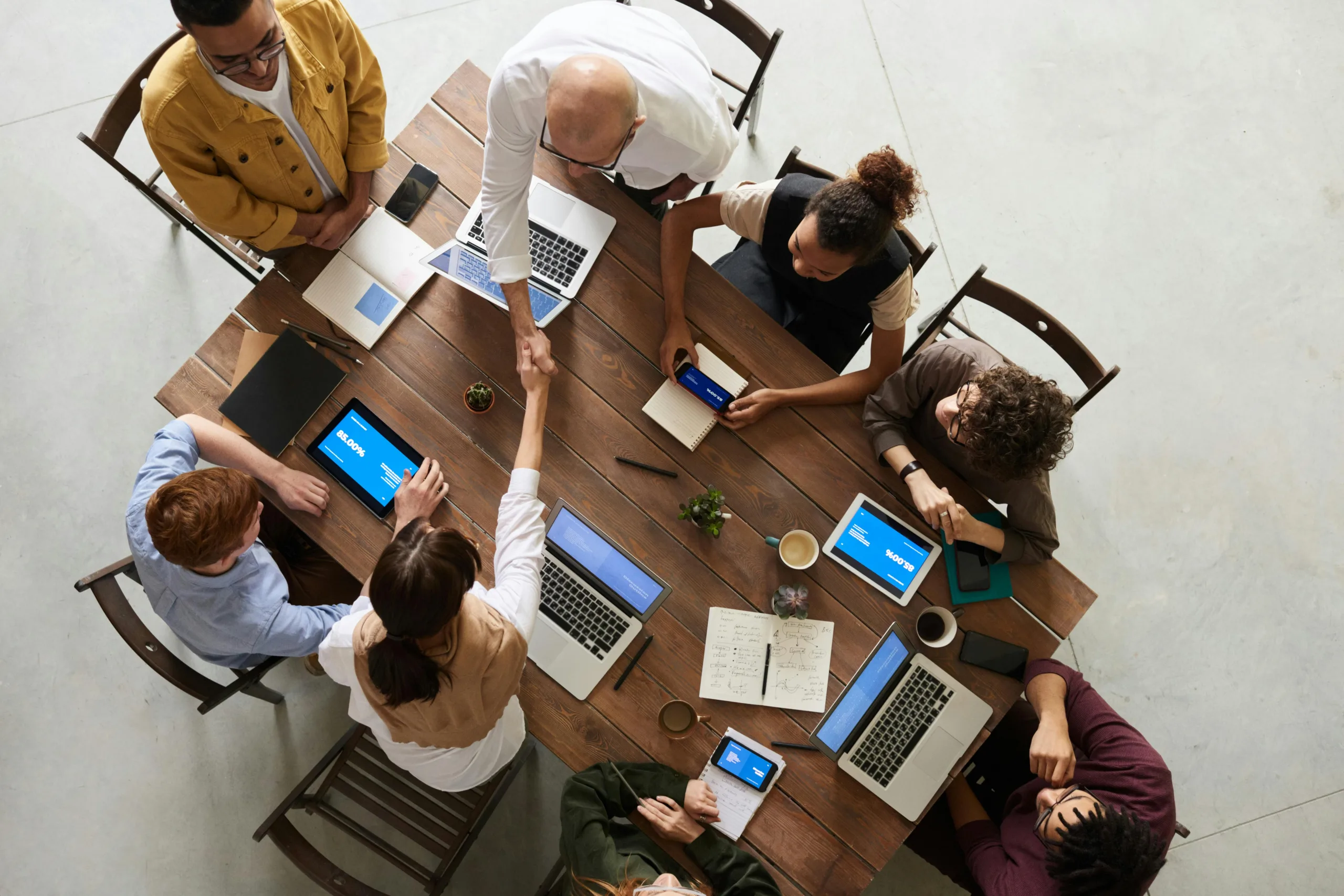 From Insights to Outcomes: Reimagining Cross-Channel Strategy in Performance Marketing